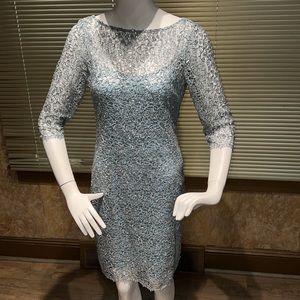 KAY UNGER VTG curve-skimming steel blue  sheath makes an opulent choice Size 8